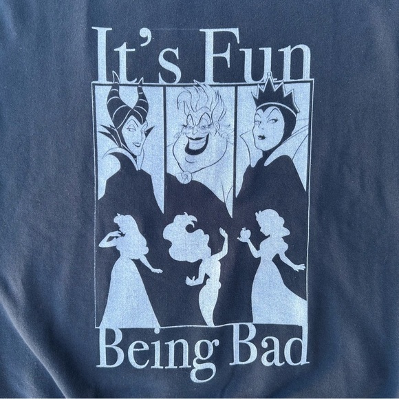 Disney Villains Sweatshirt Large Jerzees “It’s Fun Being Bad” Black Crewneck - Picture 3 of 10